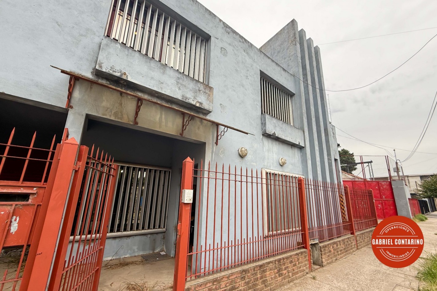 Excelente Galpon Industrial Sobre 3 Lotes - 3 Ptes Grua