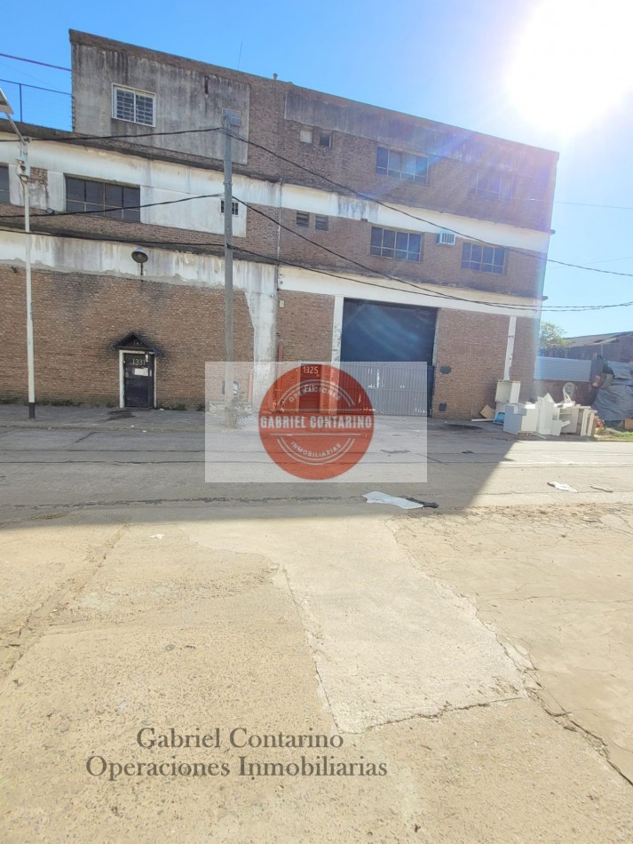 EXCELENTE DEPOSITO 1400 M2 - PQUE INDUSTRIAL AVELLANEDA