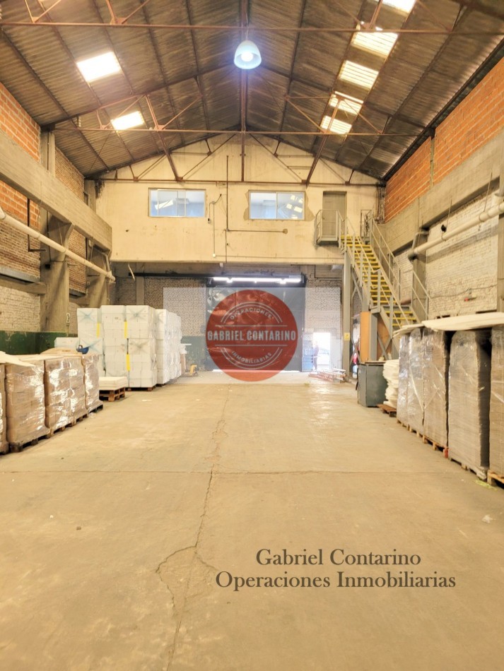 EXCELENTE DEPOSITO 1400 M2 - PQUE INDUSTRIAL AVELLANEDA