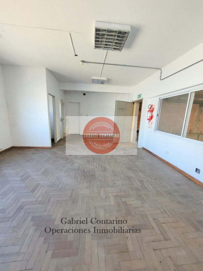 EXCELENTE DEPOSITO 1400 M2 - PQUE INDUSTRIAL AVELLANEDA