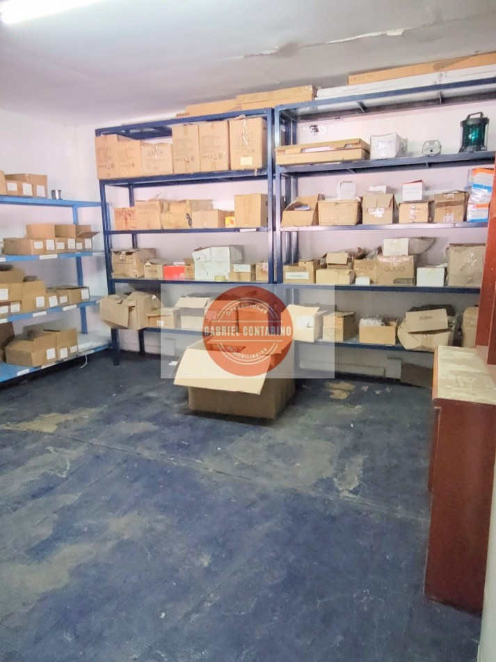 ALQUILER - EXCELENTE NAVE LOGISTICA EN QUILMES - 2000 M2 con Playa