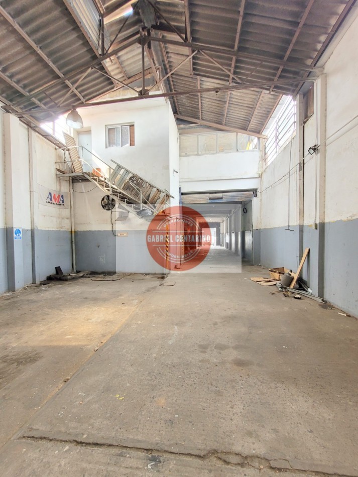 GALPON 400 M2 CON TRIFASICA - EXCELETEN UBICACION