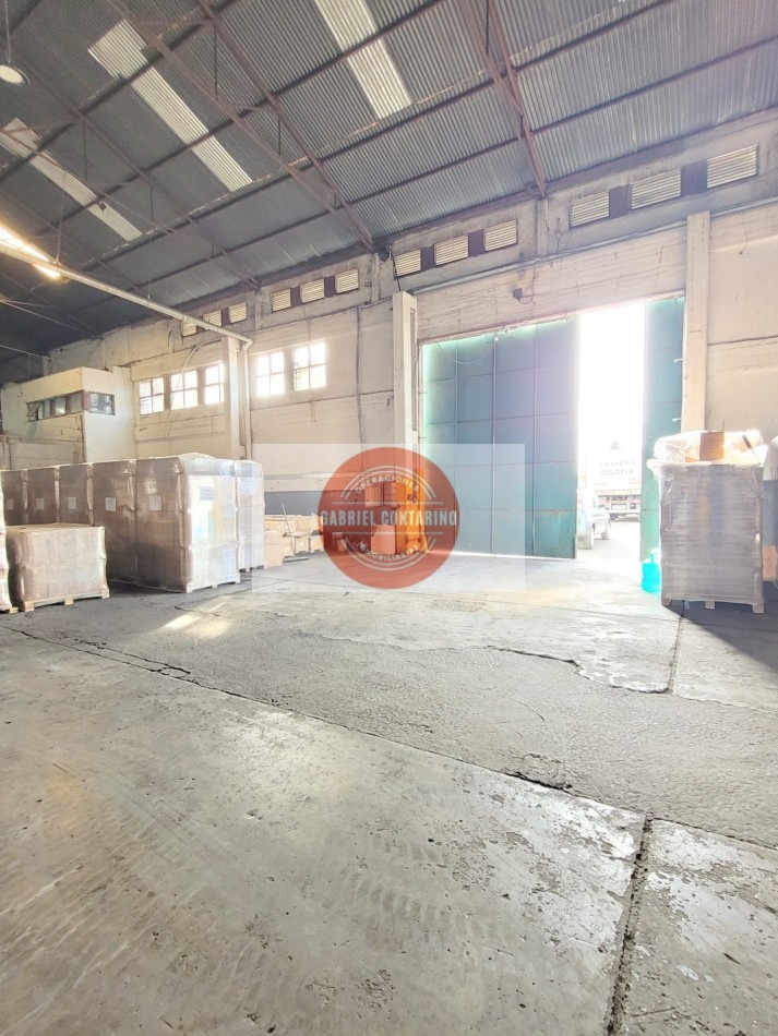ALQUILER - EXCELENTE NAVE LOGISTICA EN QUILMES - 2000 M2 con Playa