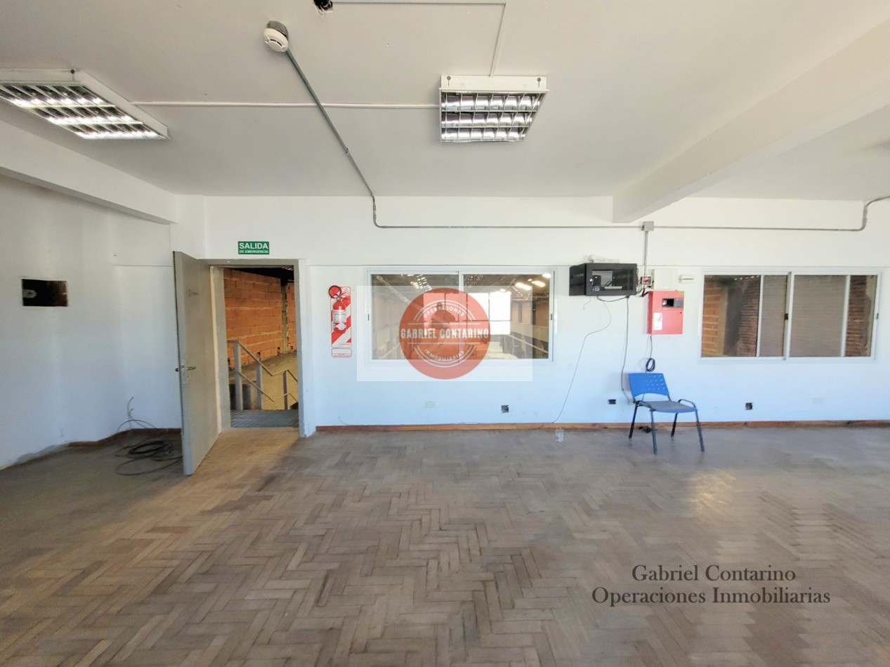 EXCELENTE DEPOSITO 1400 M2 - PQUE INDUSTRIAL AVELLANEDA