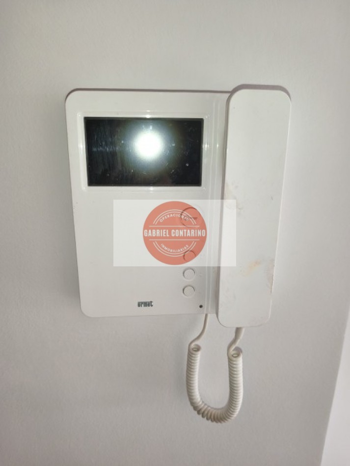 MONOAMBIENTE IMPECABLE CON BALCON Y LAVADERO