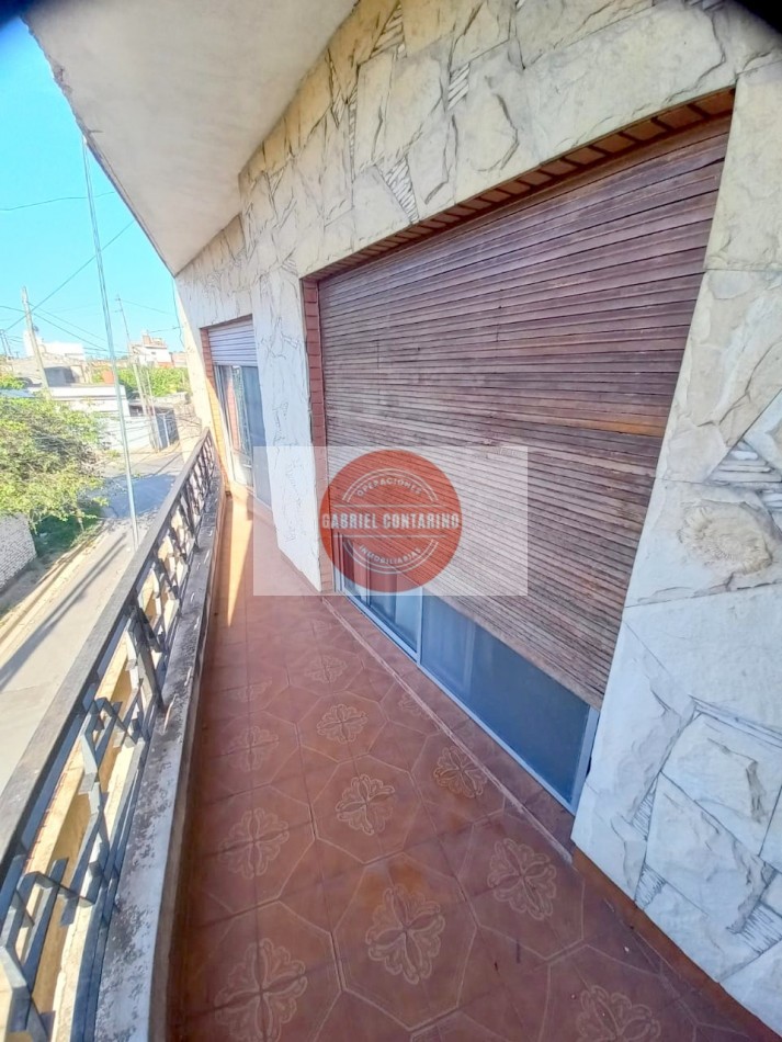 VENTA - DEPARTAMENTO TIPO CASA 3 AMBIENTES AL FRENTE - LANUS