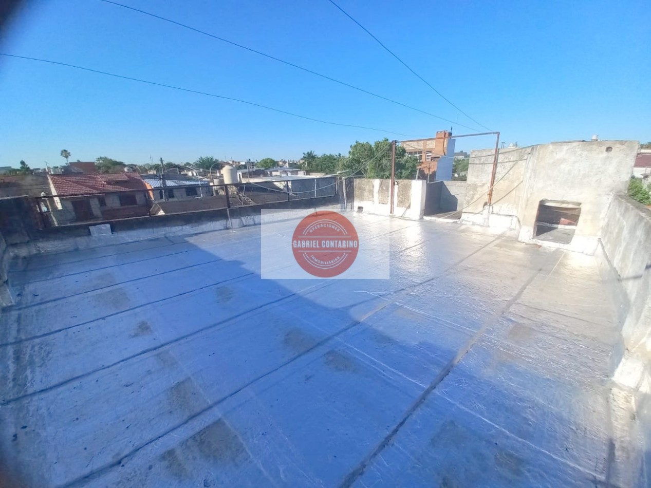 VENTA - DEPARTAMENTO TIPO CASA 3 AMBIENTES AL FRENTE - LANUS
