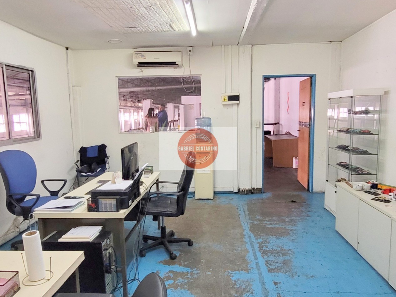 ALQUILER - EXCELENTE NAVE LOGISTICA EN QUILMES - 2000 M2 con Playa