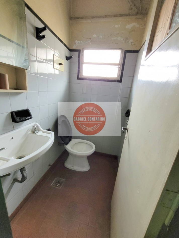 GALPON DEPOSITO 430 M2 - A MTS DE AV. HIPOLITO IRIGOYEN