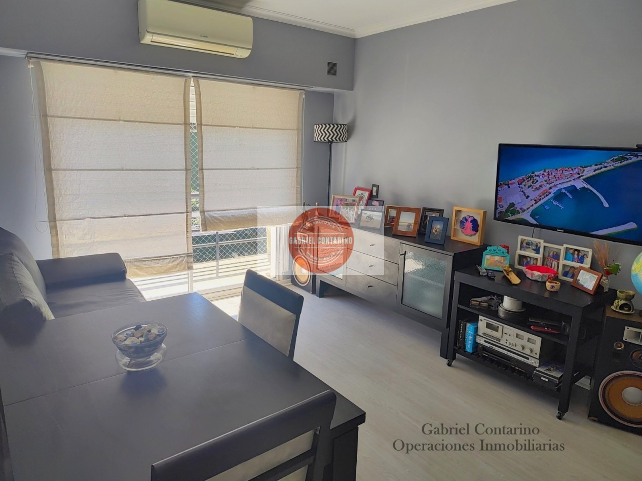 Departamento 3 Amb. Con Balcon Y Cochera - Muy Buen Estado
