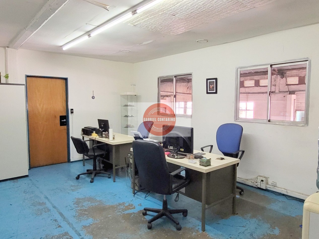 ALQUILER - EXCELENTE NAVE LOGISTICA EN QUILMES - 2000 M2 con Playa