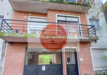Departamento 3 Amb. Con Balcon Y Cochera - Muy Buen Estado